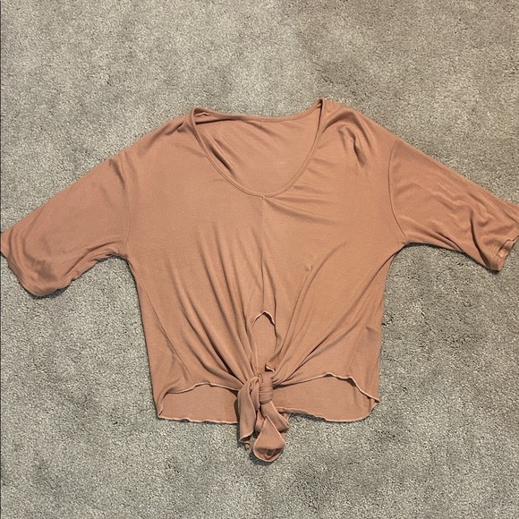 Tops - Women's Tie-Front Top - Tan
